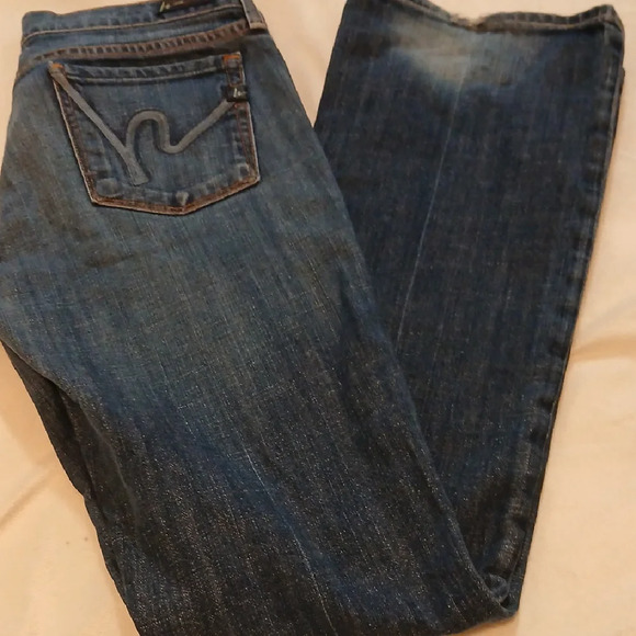 Blue Flare Wide Leg Jeans with Subtle Fading - Picture 4 of 12